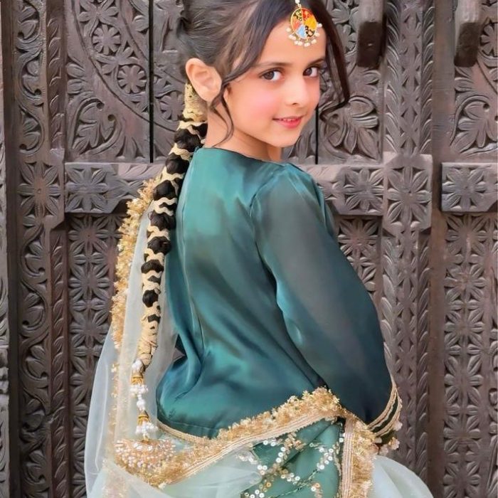 hoorain green lehnga choli (10) hoorain green lehnga choli (10)