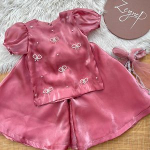 Rosy Bows